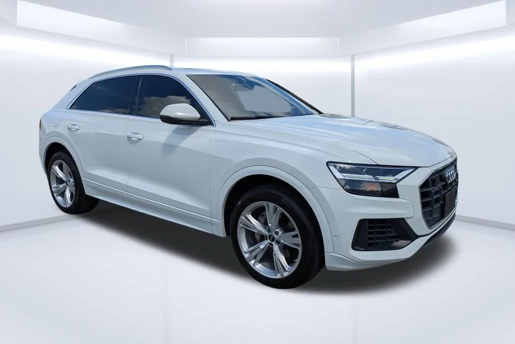 2022 Audi Q8 55 Premium Plus photo 1