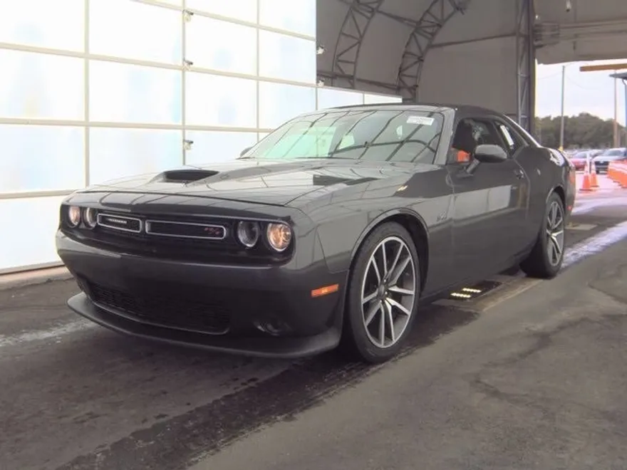 2023 Dodge Challenger R/T photo 1