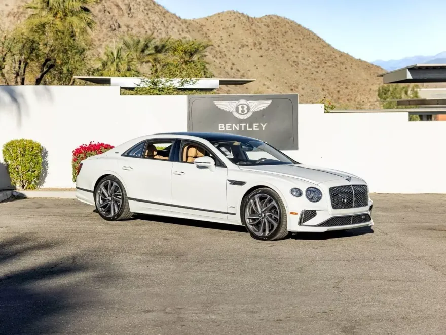 2025 Bentley Flying Spur Speed photo 1