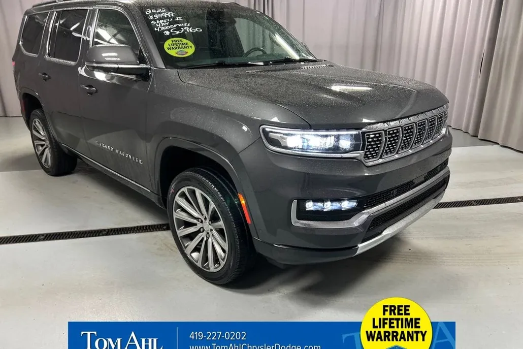 2022 Jeep Grand Wagoneer II photo 1