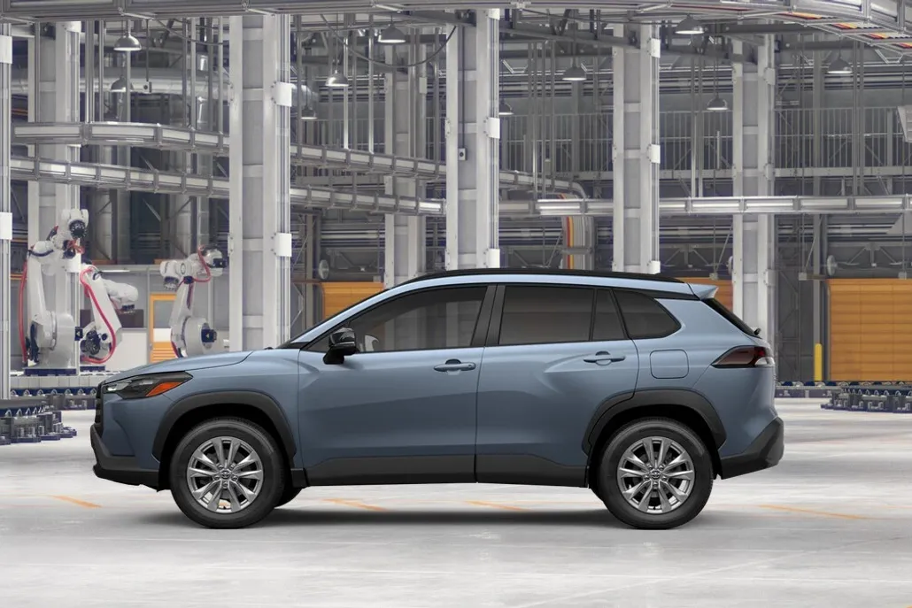 2026 Toyota Corolla Cross LE photo 1