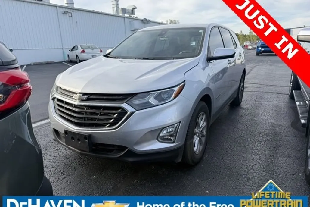 2020 Chevrolet Equinox LT photo 1