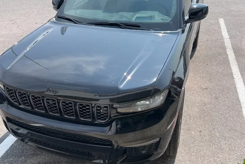 2023 Jeep Grand Cherokee L Summit photo 1