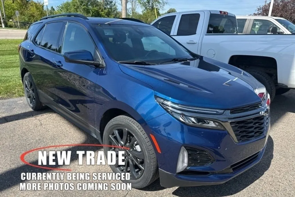 2022 Chevrolet Equinox RS photo 1