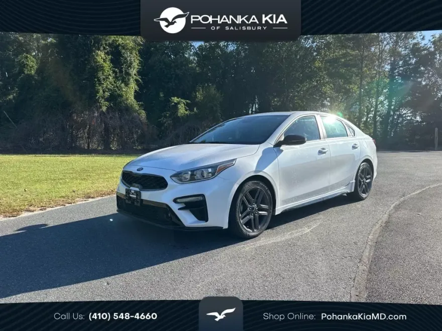 2021 Kia Forte GT-Line photo 1
