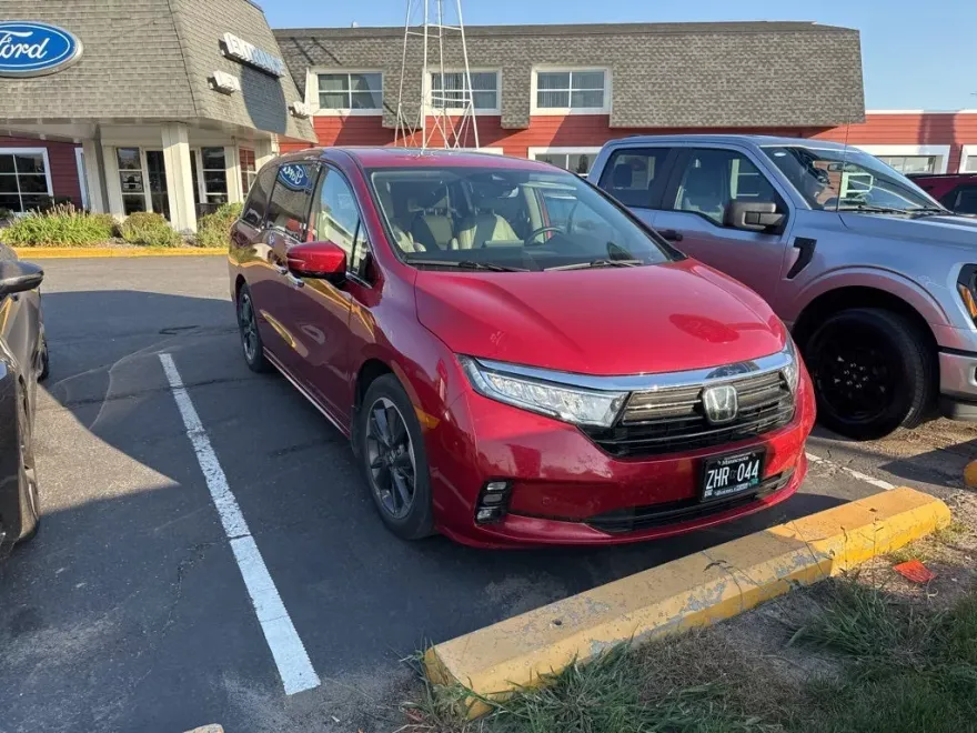 2023 Honda Odyssey Elite photo 1