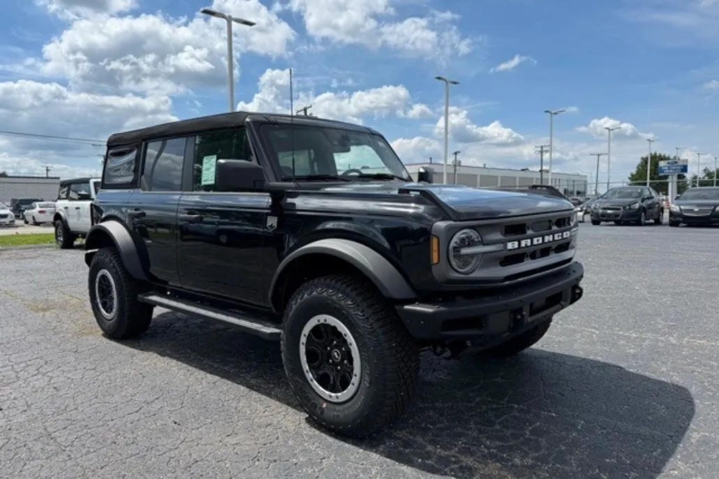 2024 Ford Bronco Big Bend photo 1
