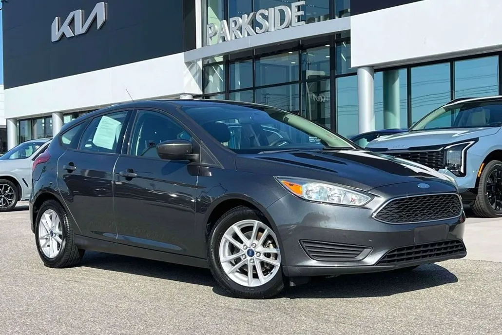 2018 Ford Focus SE photo 1