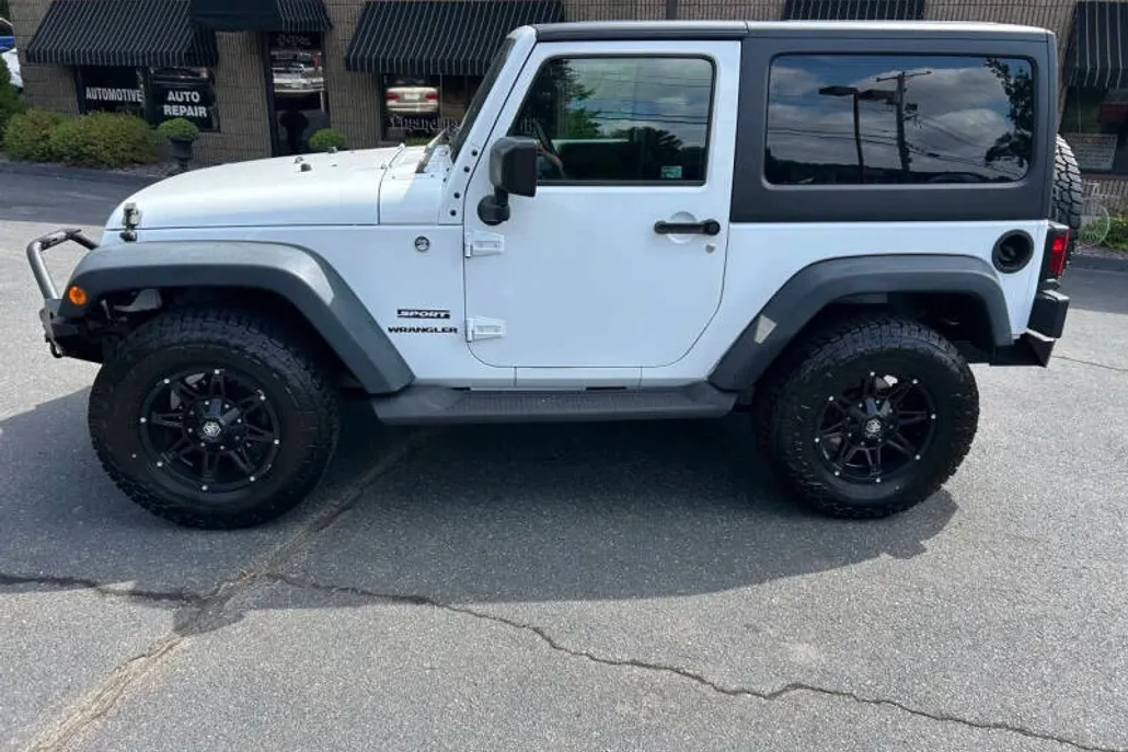2014 Jeep Wrangler Sport photo 1