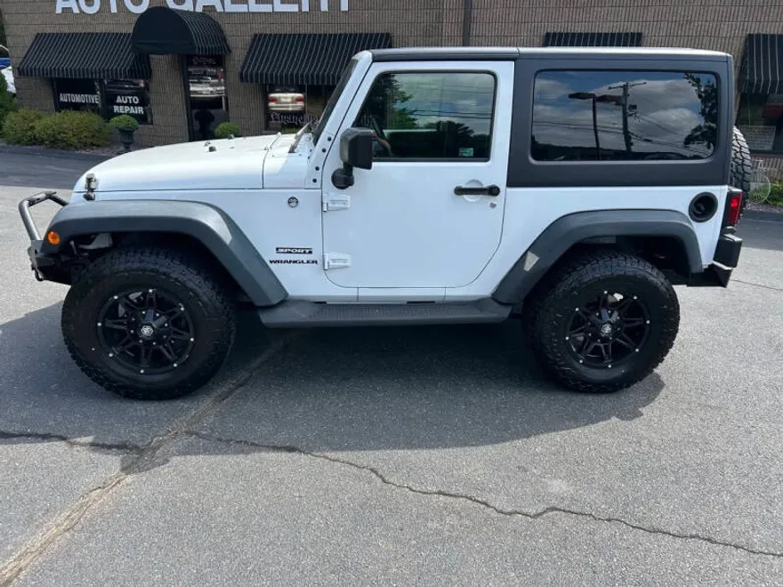 2014 Jeep Wrangler Sport photo 1