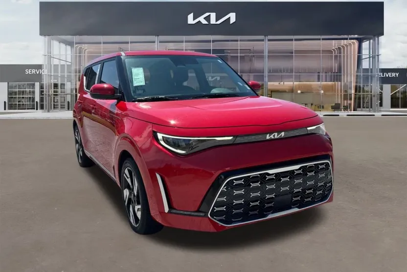 2025 Kia Soul GT-Line photo 1