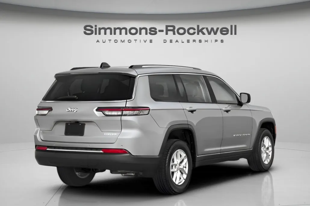 2024 Jeep Grand Cherokee Altitude photo 1