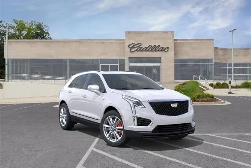 2025 Cadillac XT5 Sport photo 1