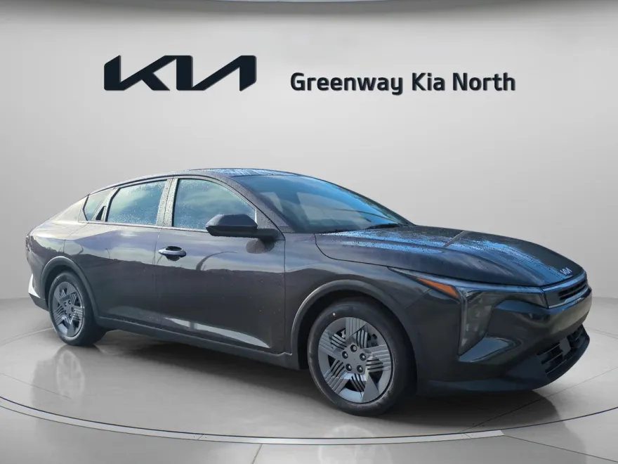 2025 Kia K4 LX photo 1