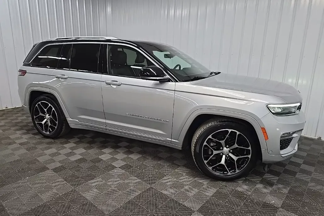 2022 Jeep Grand Cherokee Summit Reserve 4xe photo 1