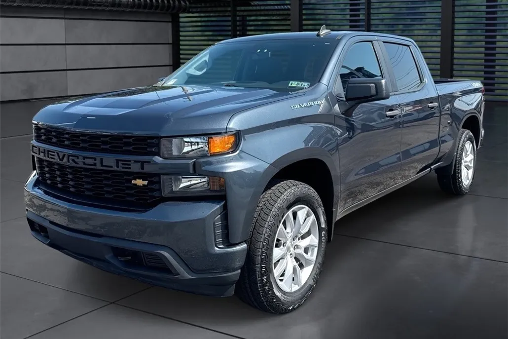 2020 Chevrolet Silverado 1500 Custom photo 1