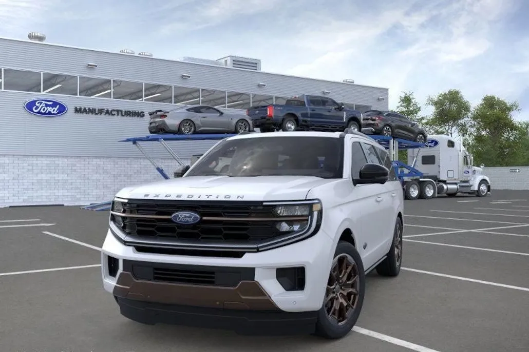 2025 Ford Expedition King Ranch photo 1