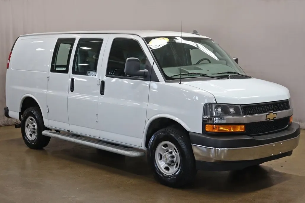 2022 Chevrolet Express Cargo Van Work photo 1
