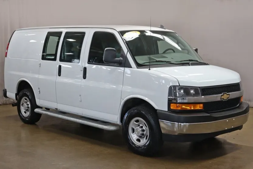 2022 Chevrolet Express Cargo Van Work photo 1