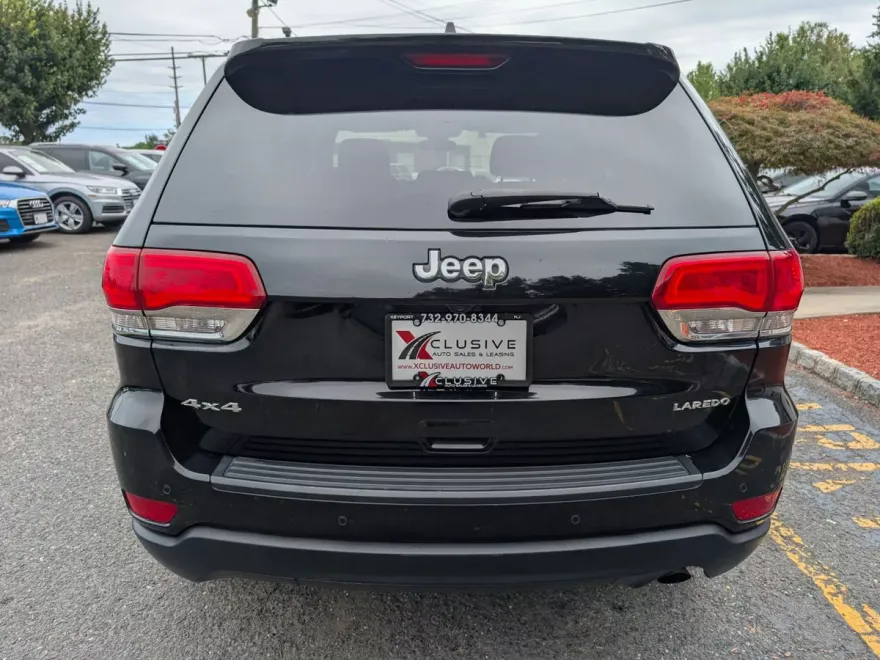 2018 Jeep Grand Cherokee Laredo E Sport photo 1