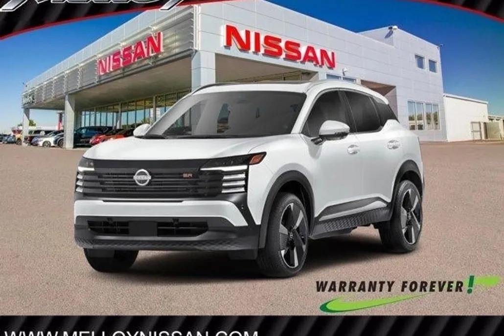 2025 Nissan Kicks SR photo 1