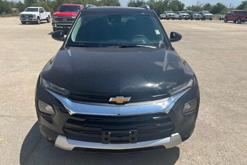 2023 Chevrolet Trailblazer LT photo 1
