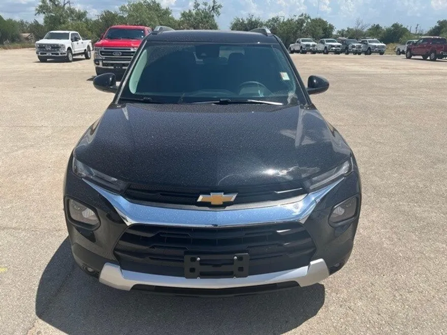 2023 Chevrolet Trailblazer LT photo 1