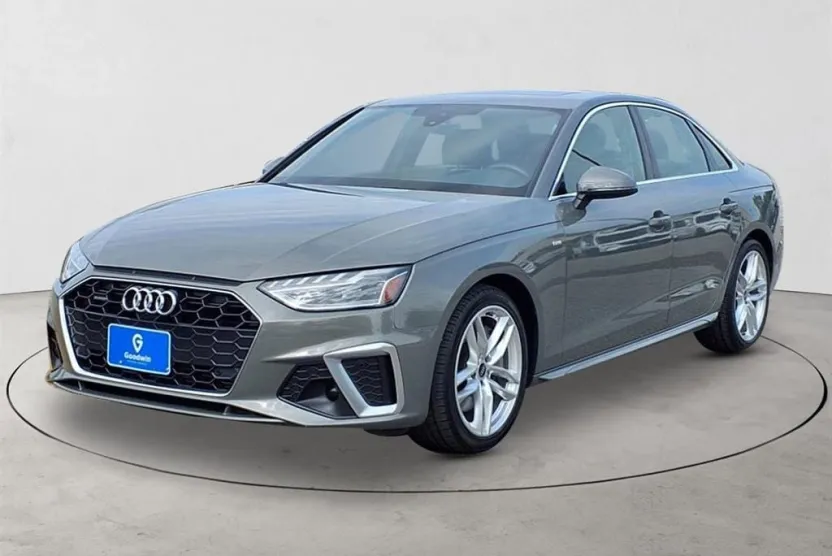 2023 Audi A4 S line Quattro Premium Plus photo 1