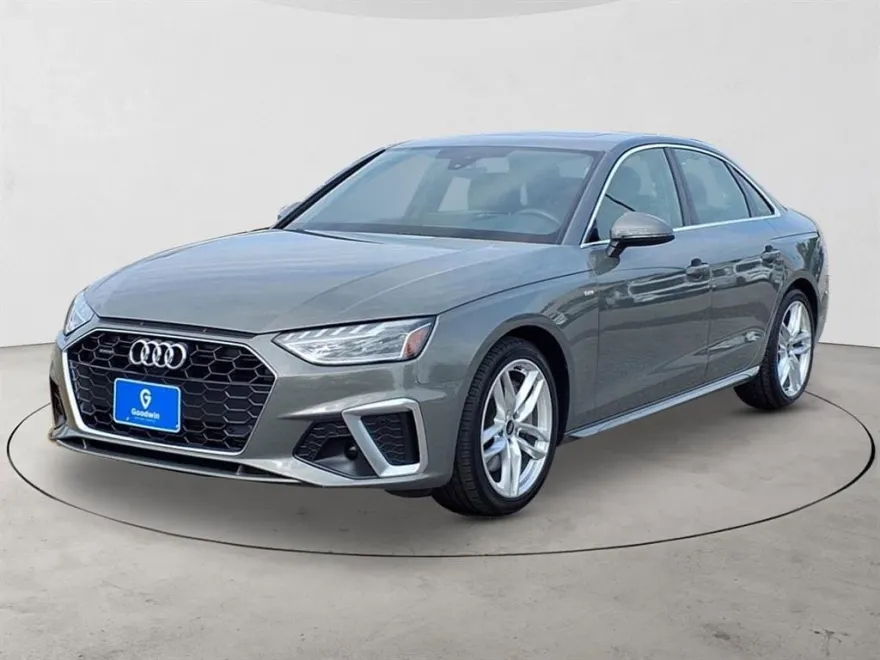 2023 Audi A4 S line Quattro Premium Plus photo 1