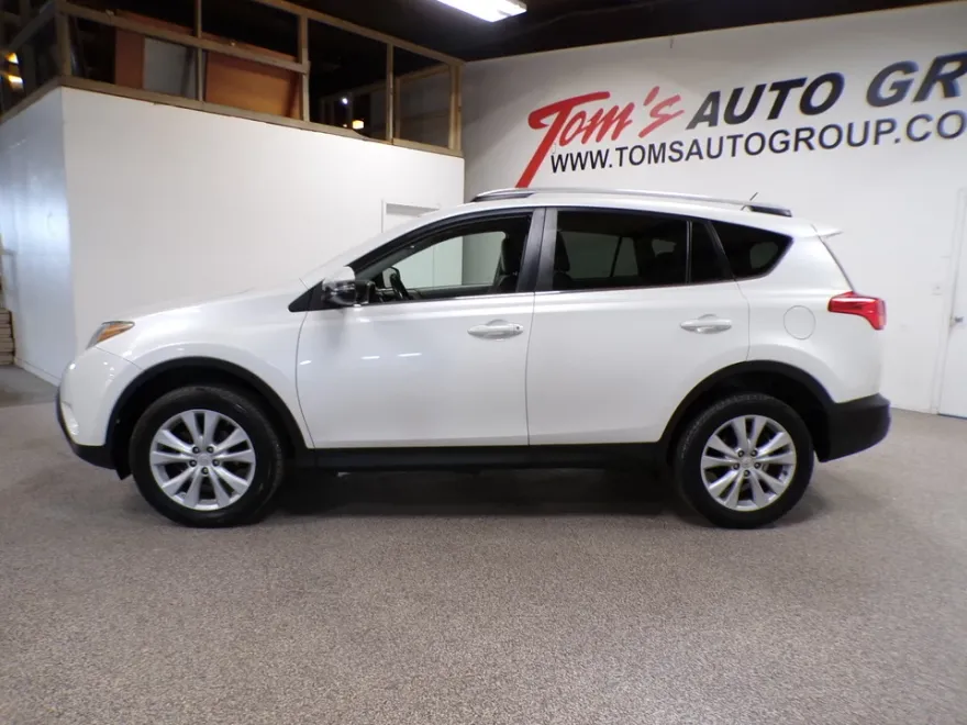 2013 Toyota RAV4 photo 1