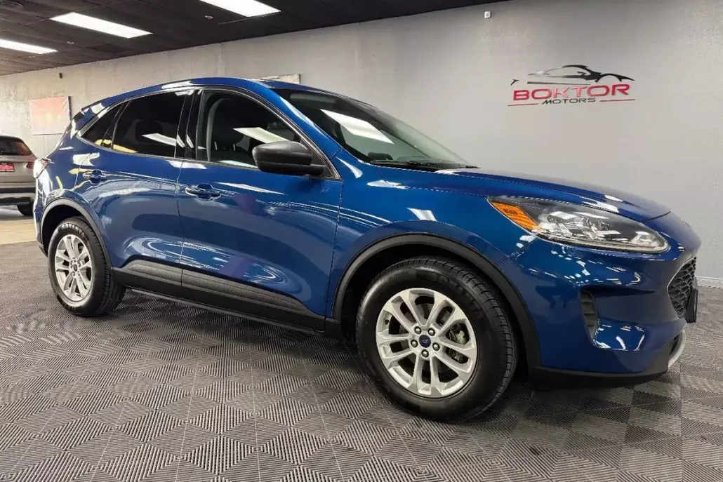 2022 Ford Escape SE photo 1