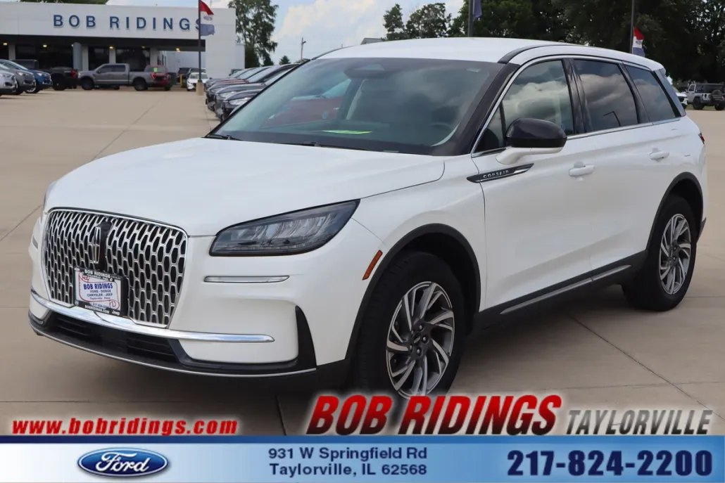 2023 Lincoln Corsair Standard photo 1