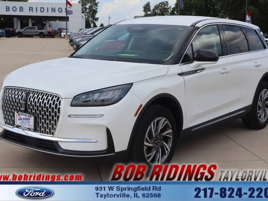 2023 Lincoln Corsair Standard photo 1