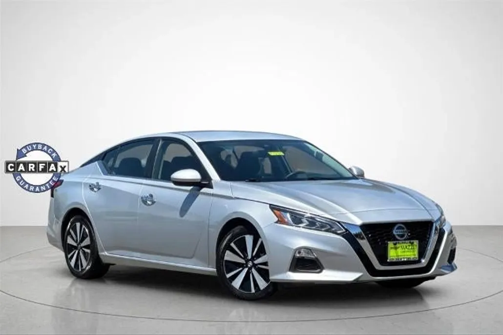 2022 Nissan Altima 2.5 SV photo 1