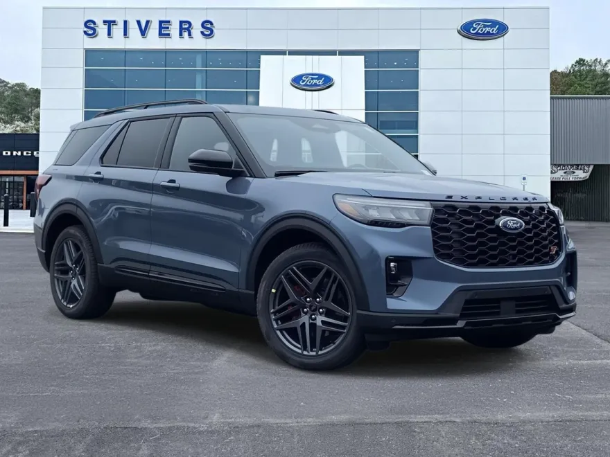 2025 Ford Explorer ST photo 1