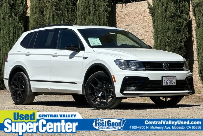 2021 Volkswagen Tiguan Sport photo 1