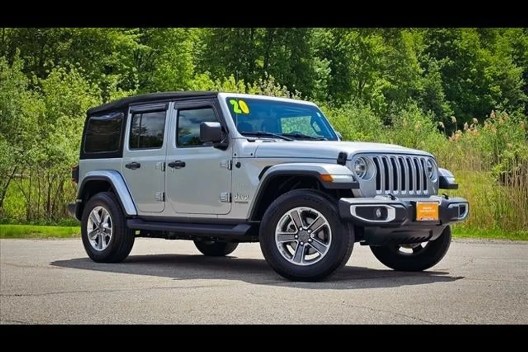 2020 Jeep Wrangler Unlimited Sahara photo 1