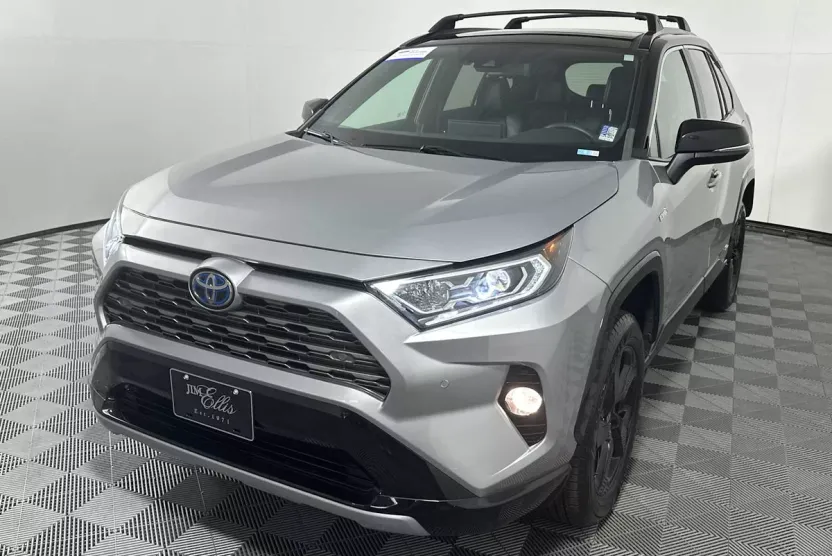 2021 Toyota RAV4 Hybrid XSE photo 1