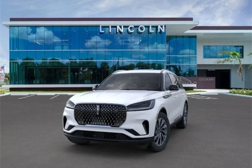 2025 Lincoln Aviator Premiere photo 1