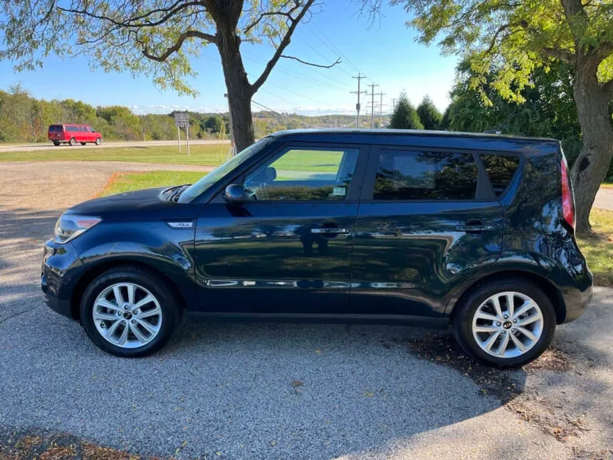 2019 Kia Soul Plus photo 1