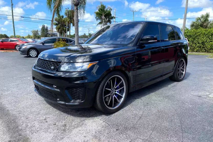 2016 Land Rover Range Rover Sport SVR photo 1