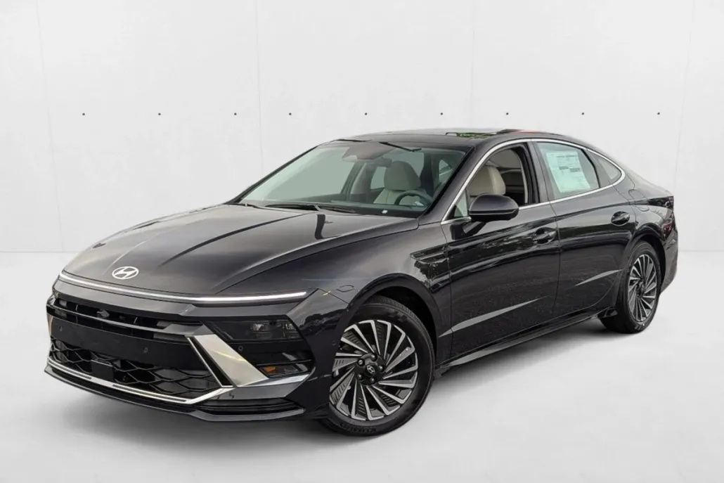 2024 Hyundai Sonata Hybrid Limited photo 1