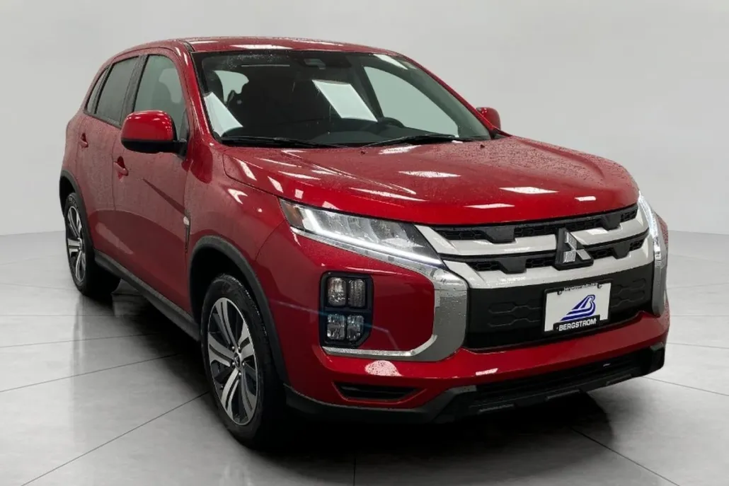 2024 Mitsubishi Outlander Sport ES photo 1