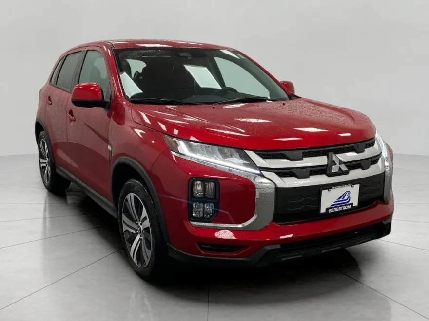 2024 Mitsubishi Outlander Sport ES photo 1