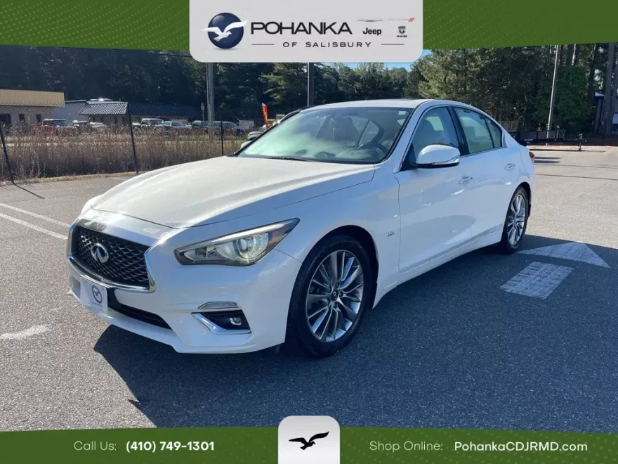 2018 Infiniti Q50 3.0t LUXE photo 1