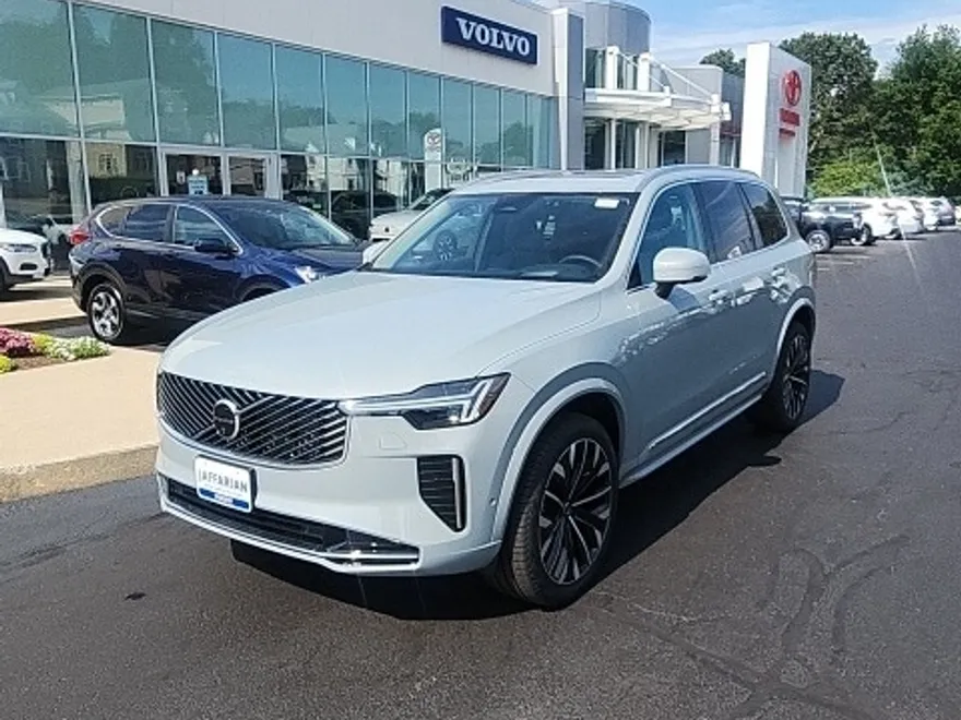 2026 Volvo XC90 photo 1