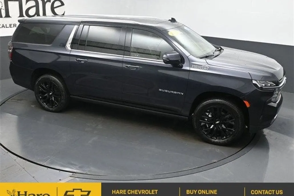 2023 Chevrolet Suburban High Country photo 1