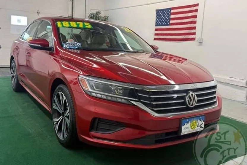 2020 Volkswagen Passat SEL photo 1