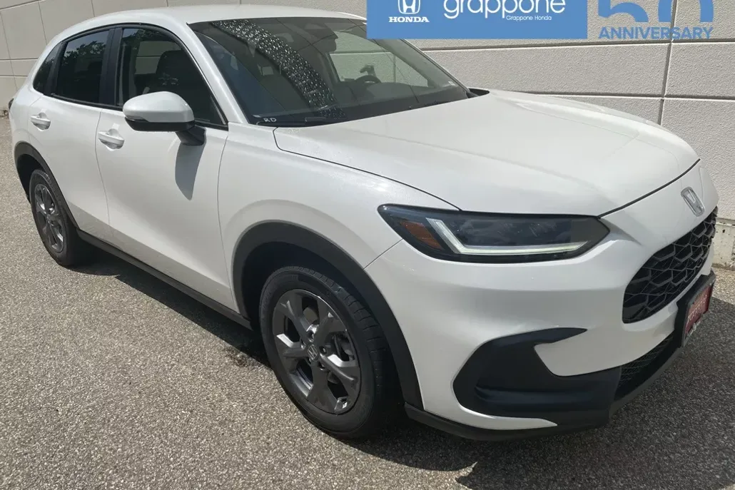 2026 Honda HR-V LX photo 1