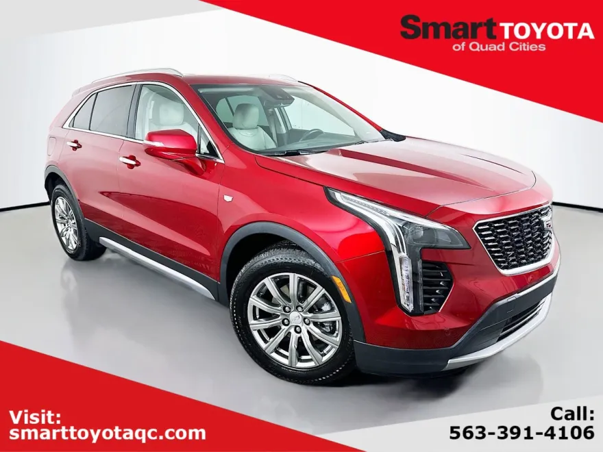 2022 Cadillac XT4 Premium Luxury photo 1